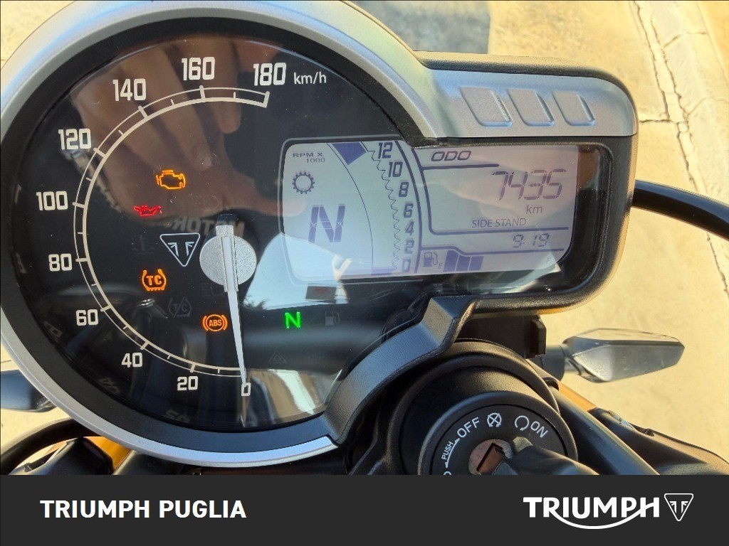 TRIUMPH Speed 400 Abs